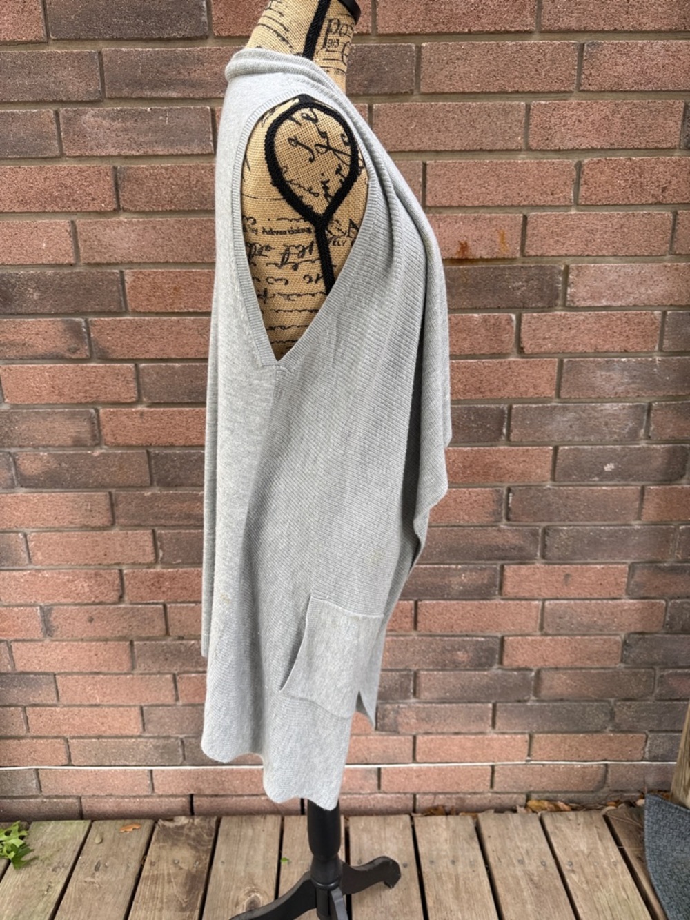 Banana Republic Light Gray Knit Drape Vest Cardigan Size XS - Picture 4 of 8